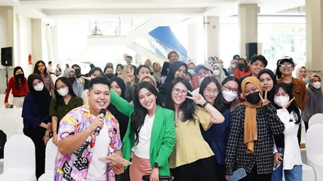 Emeron Squad Goes to Campus Datang ke Surabaya, Hadirkan Activity Seru dan Inspirasi dari Fay Nabila