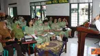 Citizen6, Kendal: Hadir sebagai pembicara adalah dokter Eriawan Agung Nugroho dari RSUP Dr Kariadi Semarang.  Pembekalan yang diikuti oleh sekitar 300 anggota TNI dan Persit serta Istri Muspida. (Pengirim: Aryo Widiyanto)