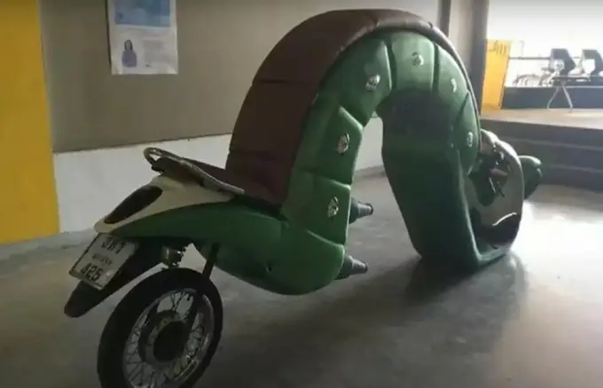 10 Potret Modifikasi Motor di Luar Nalar Ini Bikin Enggak Habis Pikir