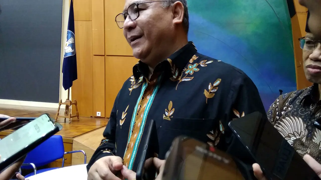 Kepala Badan Bahasa Prof. Dr. Dadang Sunendar, M.Hum.