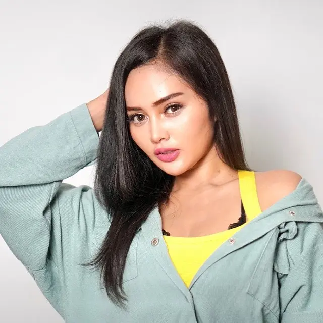 Potret Intan Ratna Juwita. (Sumber: Instagram/intanratnajuwitaa)