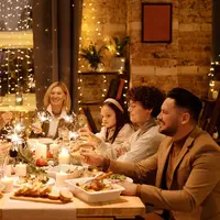 Ilustrasi Christmas dinner. (Photo by Nicole Michalou from Pexels)