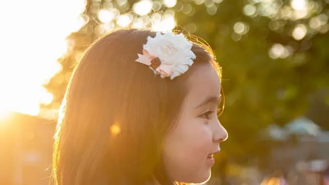 Scarlet Snow Belo