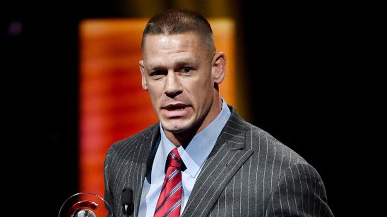 [Bintang] John Cena dan Nikki Bella