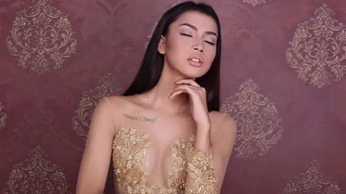 [Bintang] Ini Dinda Syarif, Transgender Indonesia yang Dapat Penghargaan di Kontes Kecantikan Dunia