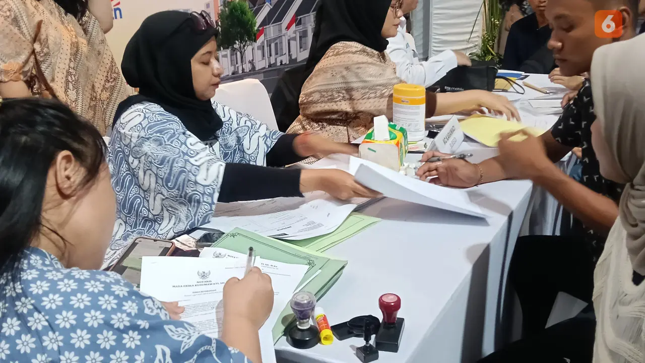 Suasana Akad Kredit Rumah Subsidi di Kota Serang, Banten. (Kamis, 12/12/2024). (Yandhi Deslatana/Liputan6.com).