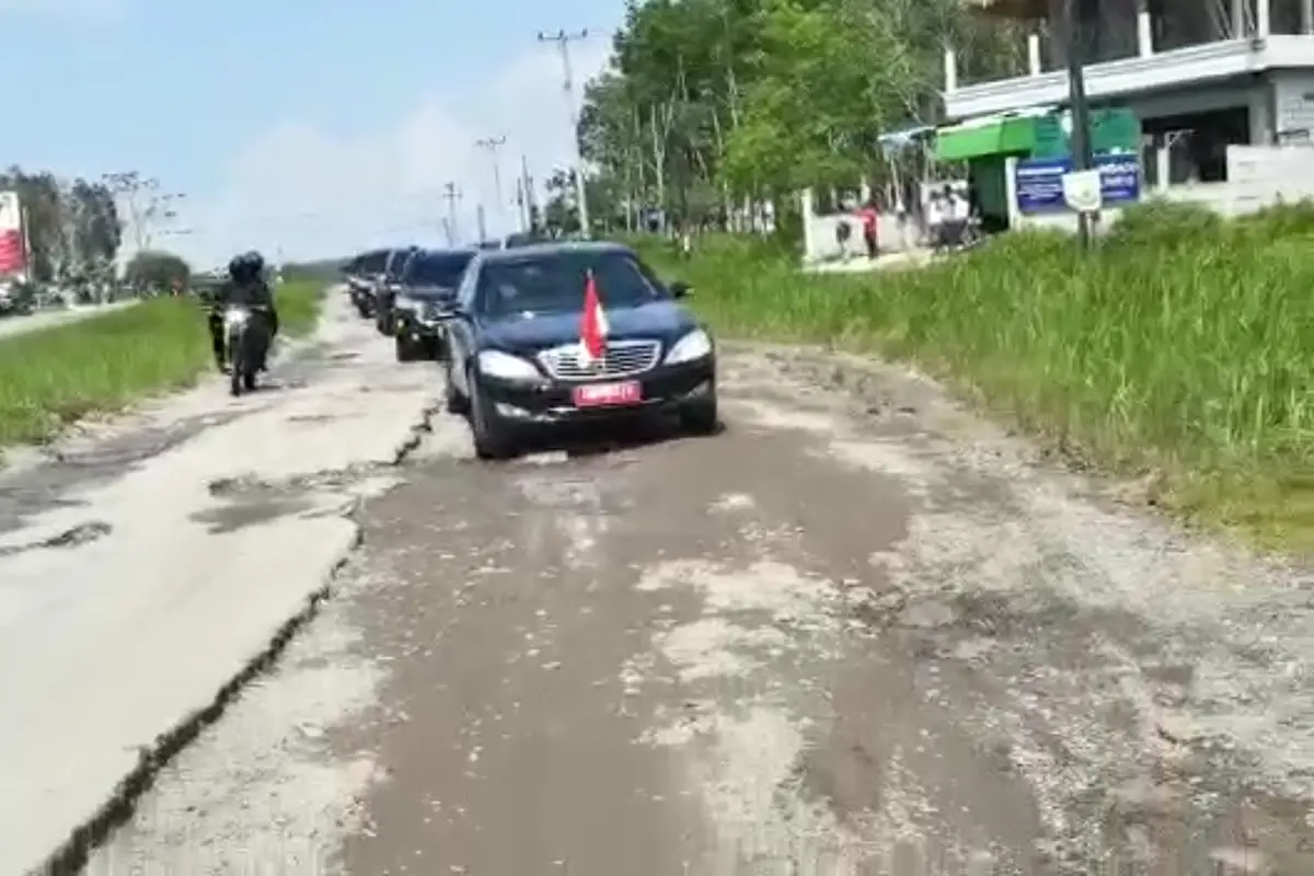 Gubernur Lampung Arinal Djunaidi Kucurkan Rp 750 Miliar Buat Perbaikan 15 Ruas Jalan