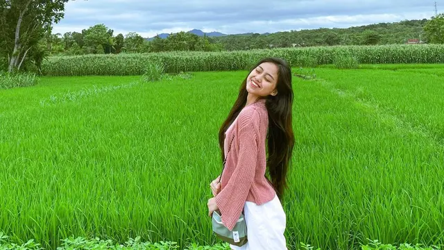 Sisca JKT48 Lulus S1 dengan Meraih Nilai Terbaik di Fakultas Ilmu Komunikasi Universitas Kristen Indonesia (UKI) (Liputan6.com/IG/@jkt48sisca)