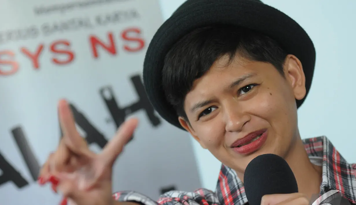 Zhi Alatas mengaku dalam kesehariannya ia memang kerap tampil tomboi. Foto diambil pada Rabu (19/11/2014) (Liputan6.com/Herman Zakharia) 