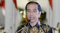 Presiden Joko Widodo (Jokowi) menyampaikan salam bagi para dokter yang bertugas di tempat-tempat sulit terjangkau di pelosok saat peringatan HUT Ikatan Dokter Indonesia secara virtual, Sabtu (24/10/2020). (Biro Pers Sekretariat Presiden/Kris)