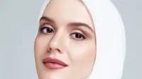 Trik Mengaplikasikan Riasan Sempurna dari Makeup Artis Hepi David