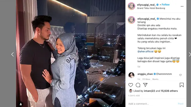 Elly Sugigi bersama kekasihnya