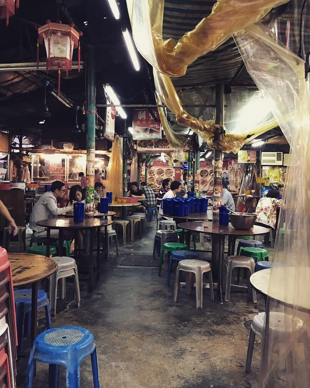 Dai Pai Dong, Hong Kong. (Sumber Foto: sonoko.hongkong/Instagram)