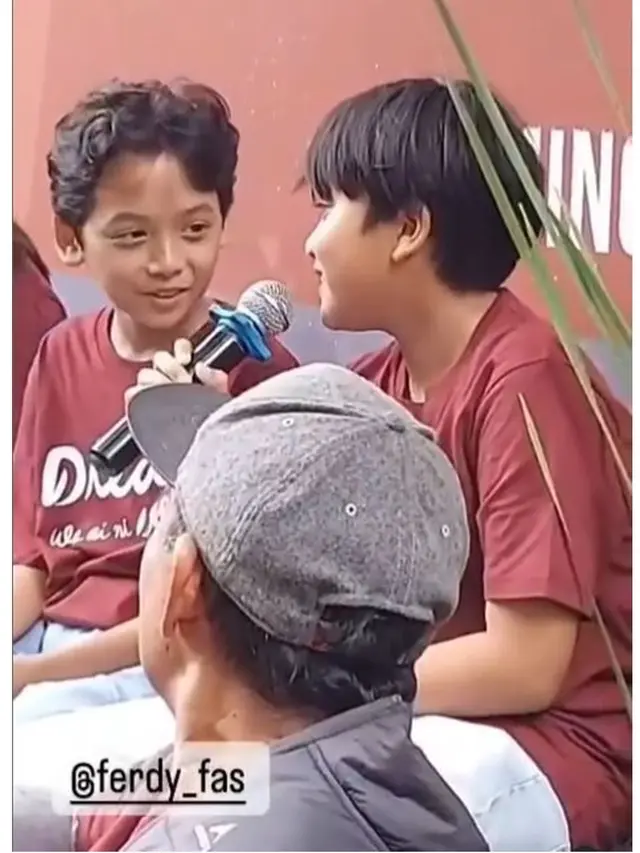 6 Potret Ferdi Anak Sule Ikut Bintangi Film Dilan 1983: Wo Ai Ni, Jadi Karya Debut