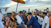 Calon presiden (capres) nomor urut dua Anies Rasyid Baswedan melakukan kampanye di Kabupaten Morowali, Provinsi Sulawesi Tengah, Sabtu (16/12/2023). (Liputan6.com/Achmad Sudarno)