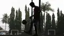 Pesepak bola dengan posisi gelandang ini merupakan penggemar dari Bambang Pamungkas dan Paul Scholes (Bola.com/Vitalis Yogi Trisna)