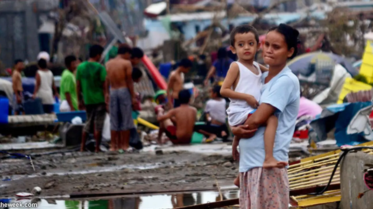 haiyan-hantam-131113b.jpg