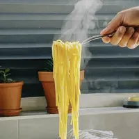 Ilustrasi memasak mie/copyright unsplash.com/Ksenia Kazak
