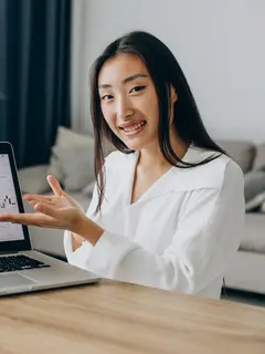 Dollar Cost Averaging menjadi strategi investasi dengan menanamkan dana secara rutin dalam jumlah tertentu tanpa harus terus menebak waktu terbaik untuk membeli. (Foto/Dok: Magnific)