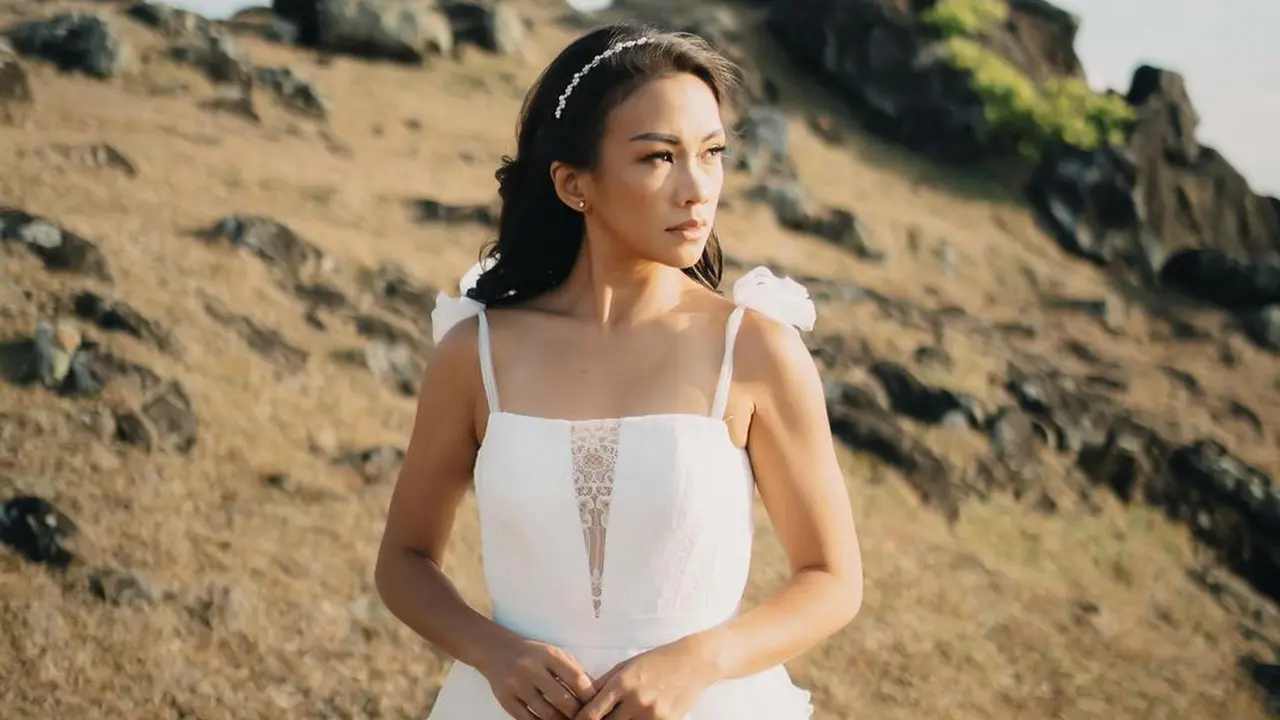 [Fimela] Prewedding Melanie Putria dan Aldico Sapardan