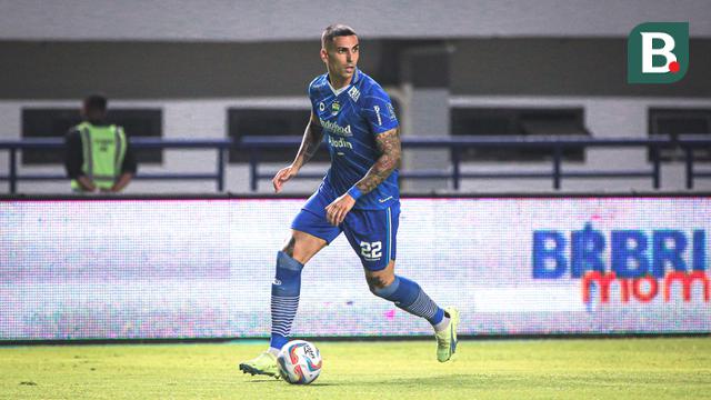 Persib Bandung vs Dewa United - BRI Liga 1 2023/2024