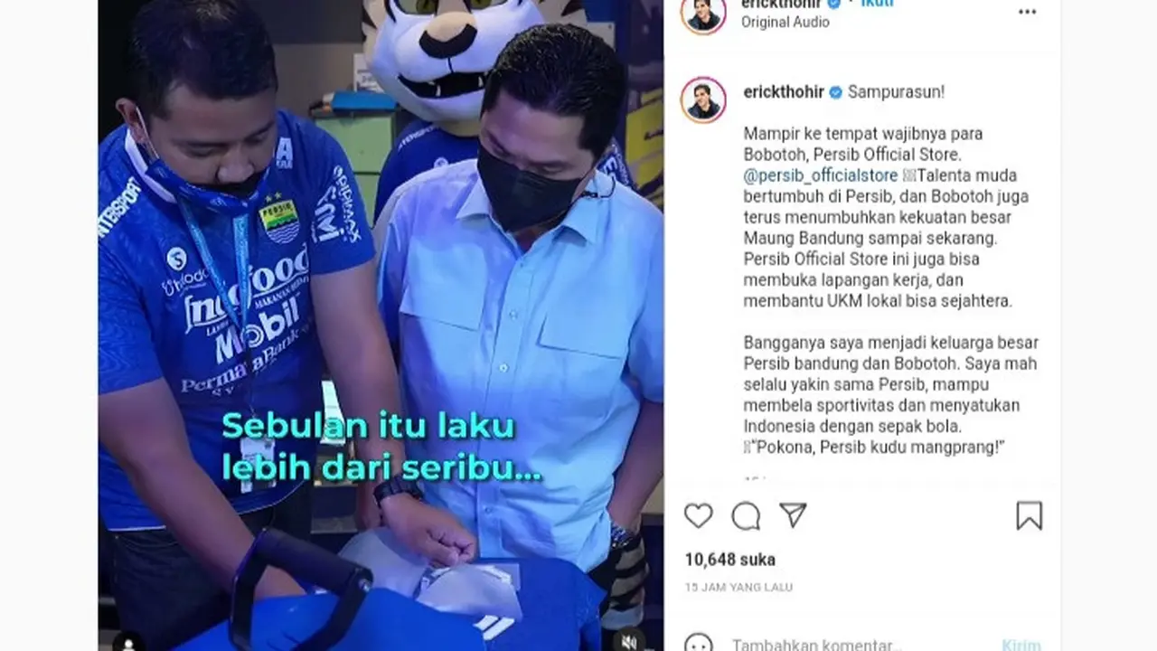 Menteri BUMN Erick Thohir menyempatkan mengunjungi Persib Official Store. Di sela kunjungannya ke Bandung, Erick Thohir sempatkan mampir ke toko resmi penjualan aksesori berbau Persib itu.