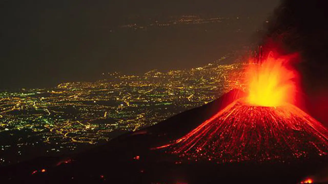 Ilustrasi gunung meletus | Foto: copyright nationalgeographic.com