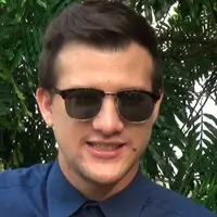 Setelah mendapatkan masalah rumah tangga kemarin, kini Stuart Collin bangkit dan kembali ke dunia sinetron. 