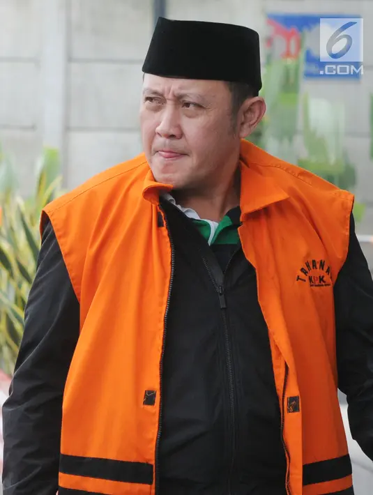 Rusliyanto diperiksa sebagai tersangka untuk melengkapi berkas terkait menerima suap persetujuan pinjaman daerah untuk APBD Kabupaten Lampung Tengah tahun anggaran 2018.(merdeka.com/Dwi Narwoko)