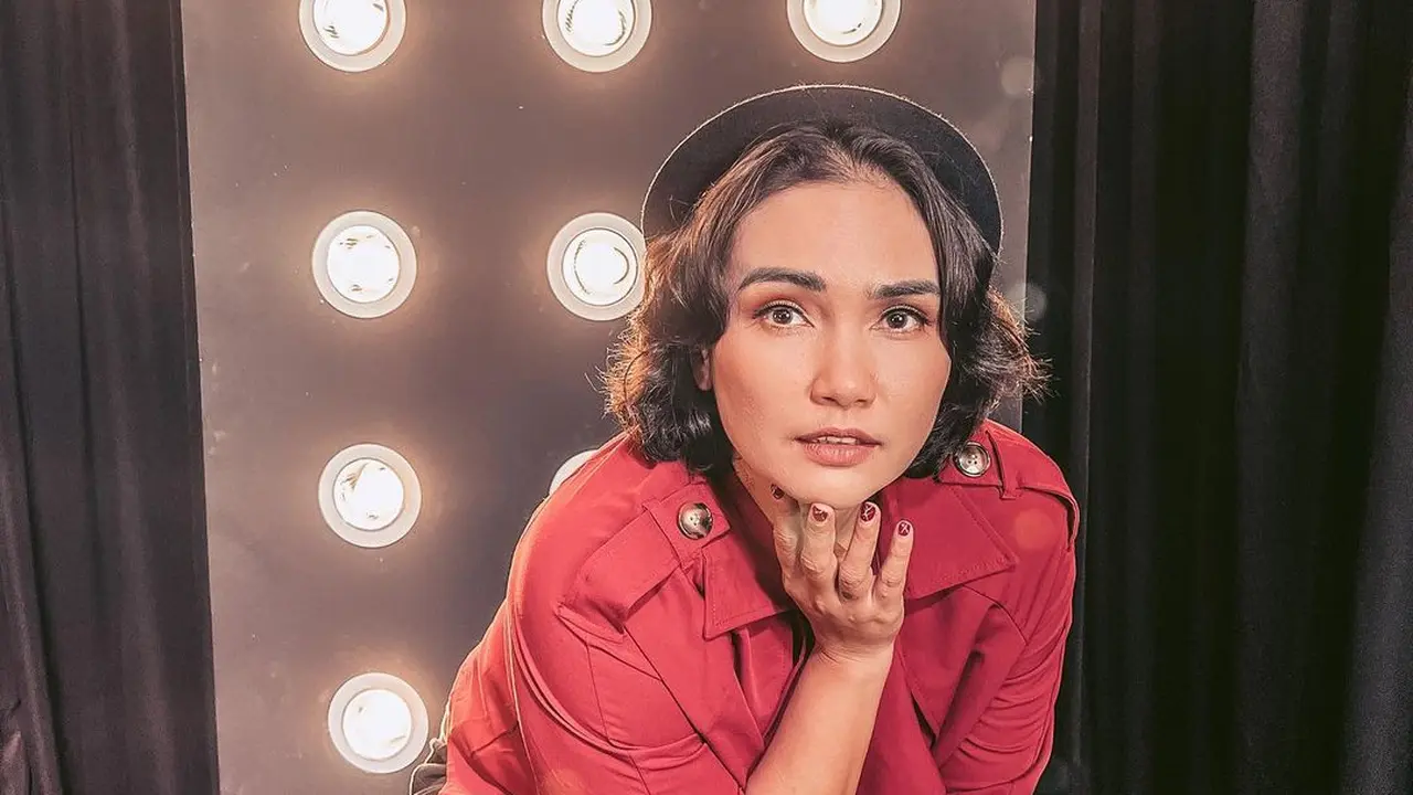 Feby Febiola makin cantik setelah sembuh dari kanker ovarium