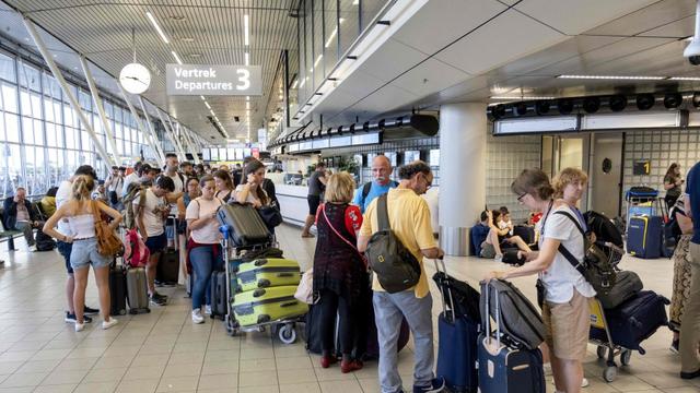 Bandara Schiphol Amsterdam. (AFP)