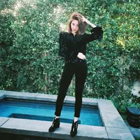 "Aku sedang flu dan tenggorokanku sedang sakit. Aku tetap berusaha untuk tampil total walaupun kurang begitu sehat," jelasnya. (Foto: instagram.com/seojuhyun_s)