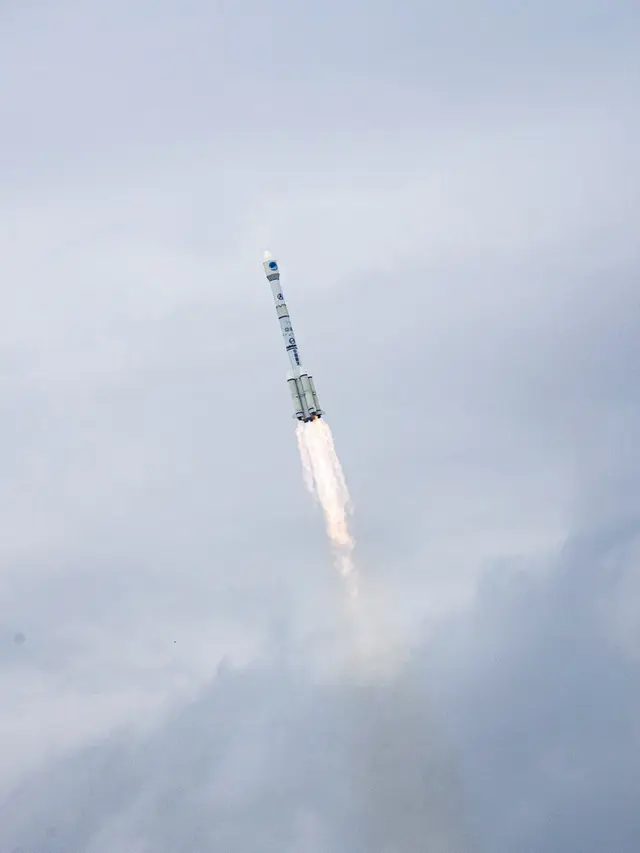 FOTO: China Luncurkan Satelit Navigasi BeiDou Terakhir
