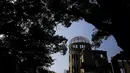 Tampak bangunan  Atomic Bomb Dome, Jepang, Rabu  (5/8/2015). Gedung ini merupakan salah satu peninggalan yang masih berdiri saat peristiwa Bom Atom Hiroshima. (REUTERS/Toru Hanai)