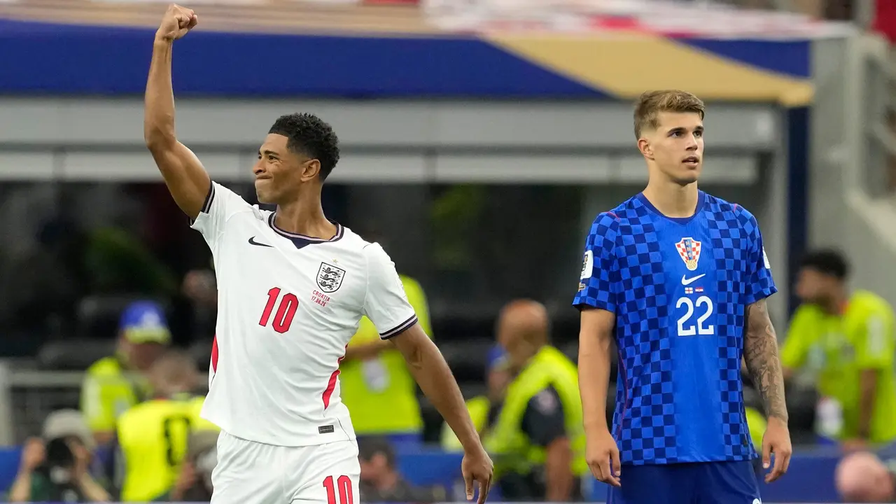 Pemain Inggris Jude Bellingham (10) merayakan gol ketiga timnya saat laga Grup L Piala Dunia 2026 antara Inggris vs Kroasia