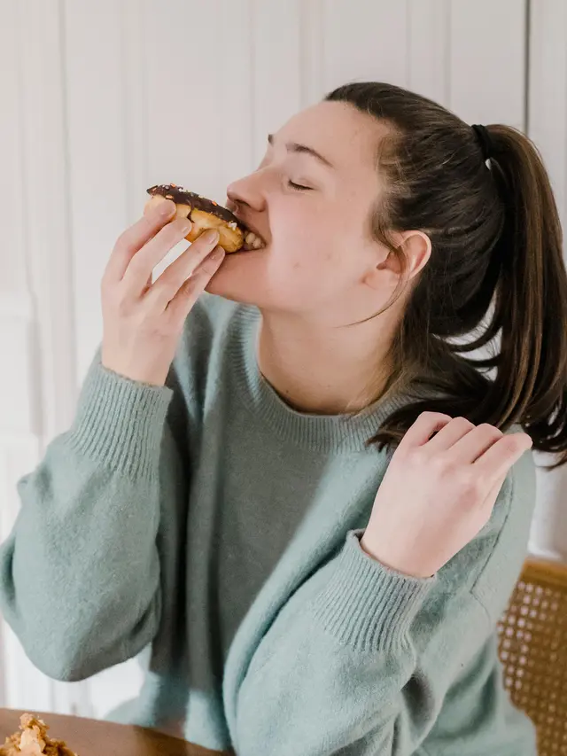 Mengapa Kita Selalu Mengidam Gula? Penjelasan Dokter Tentang Sugar Cravings