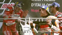 Marc Marquez dan Danilo Petrucci Terlibat Obrolan Hangat di MotoGP Italia