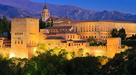 Alhambra Istana Megah Bernapas Islam Di Spanyol Lifestyle Fimela Com
