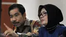 Romi Herton dan istrinya Masyitoh merupakan terdakwa yang melakukan suap kepada Akil Mochtar terkait kasus sengketa pilkada Kota Palembang, Jakarta, Kamis (8/1/2015). (Liputan6.com/Miftahul Hayat)