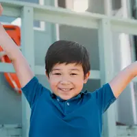 Ilustrasi Seorang Anak yang Terlatih Mandiri / by freepik