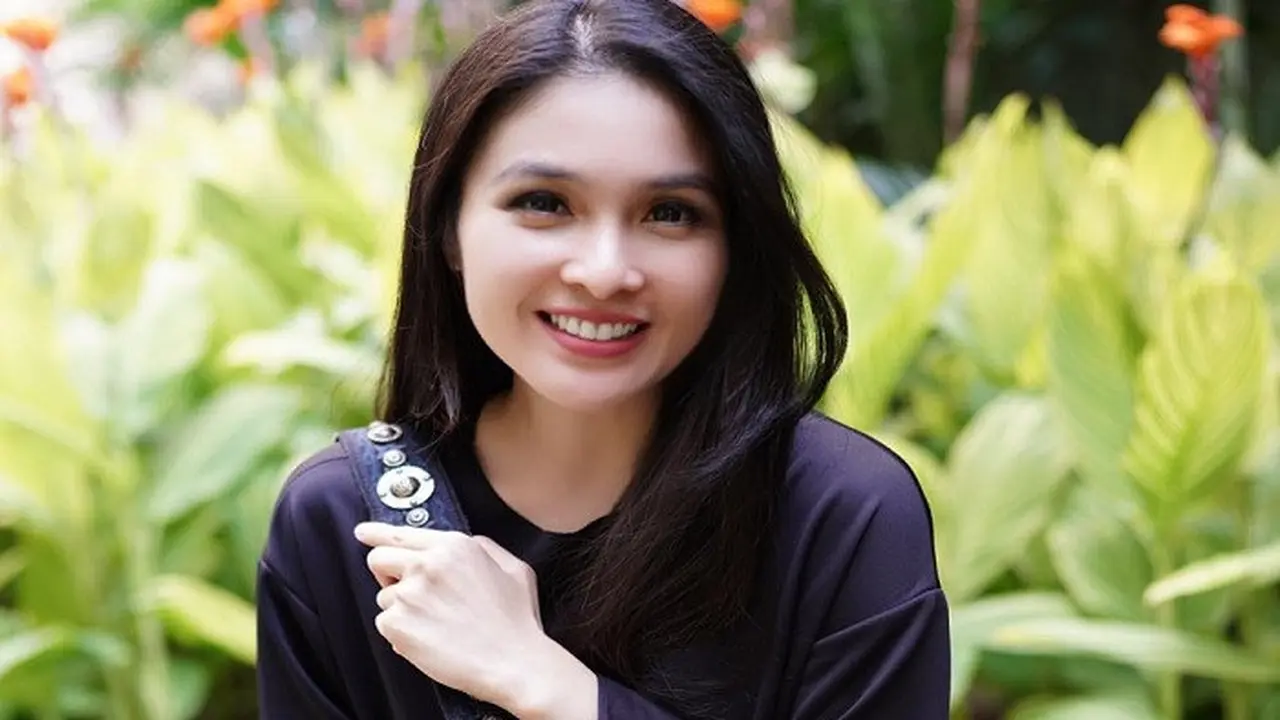 Sandra Dewi