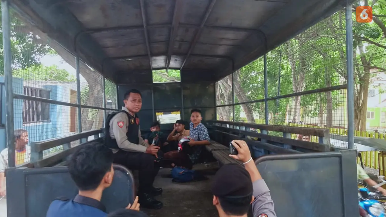 Polisi tangkap dalang aksi tawuran sekolah kejuruan yang tawuran gara-gara tali beha (Arfandi Ibrahim)