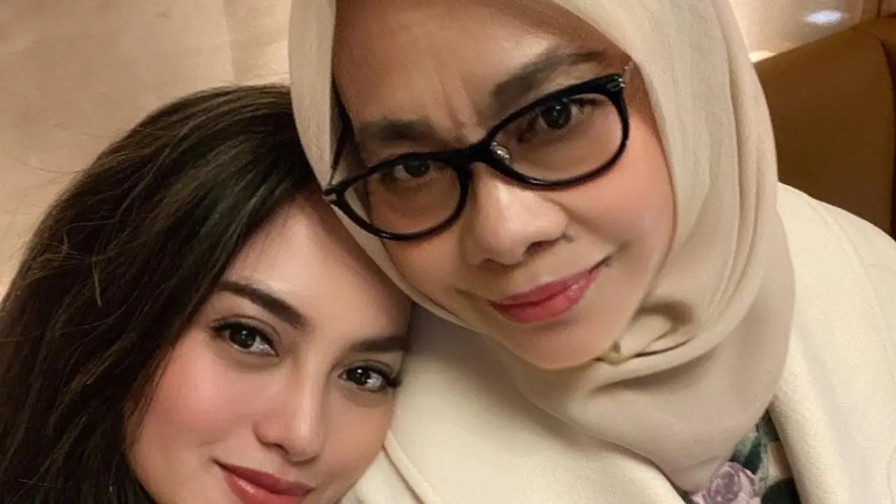 [Fimela] Ririn Ekawati dan Rini Yulianti