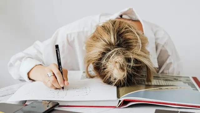 Solusi Menghindari atau Mengatasi Hustle Culture dan Burnout