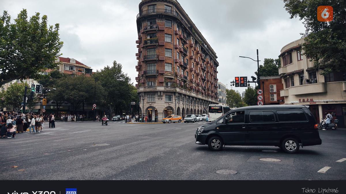 Laporan Liputan6.com dari Shanghai, Plesiran Aman karena Polisi dan CCTV di Mana-mana