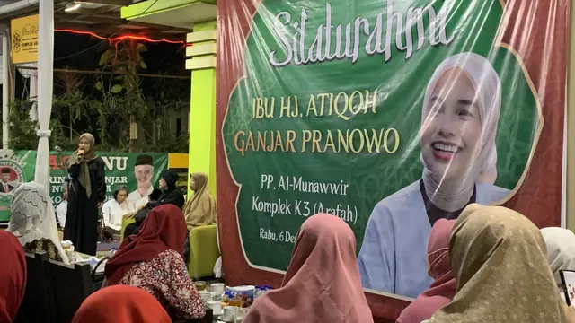 Istri Ganjar Pranowo, Siti Atikoh menyambangi Ponpes An Nur Ngrukem, Krapyak, Bantul, Yogyakarta, pengasuh Ponpes KH Yasin Nawawi ungkap alasan dukung capres dan cawapres Ganjar-Mahfud Md.