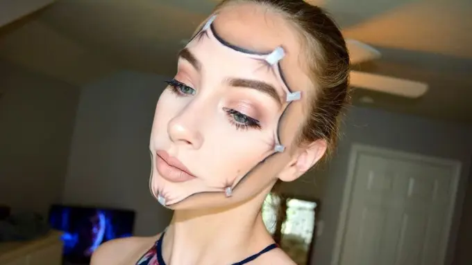 Bukan Jadi Cantik, 10 Makeup Karakter Ini Bikin Kamu...