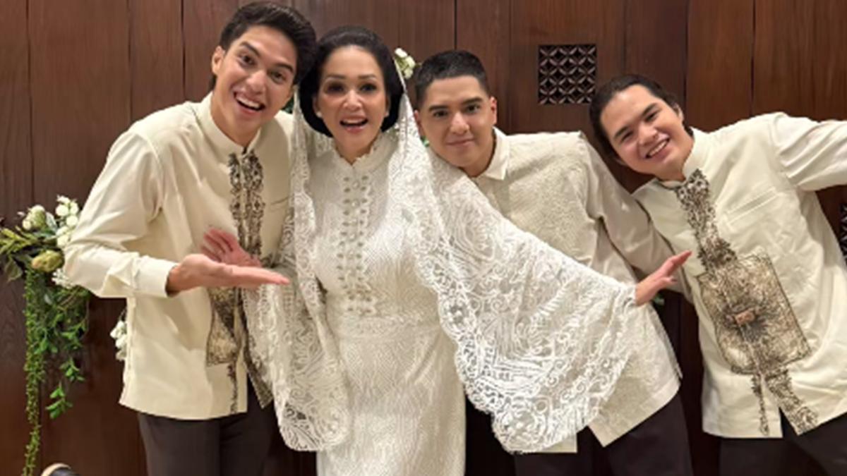 6 Detail Gamis Maia Estianty di Pengajian Al Ghazali, Anggunnya Bikin Terpukau