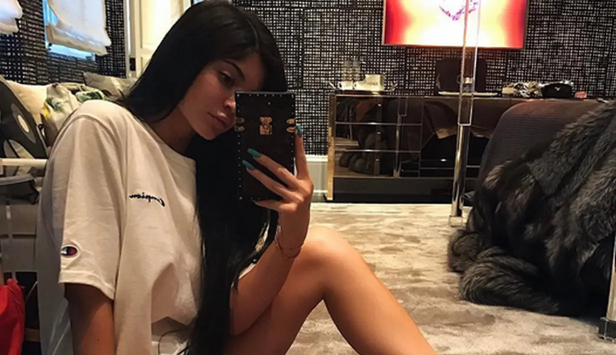 “ Dia (Chyna) tak lagi mengizinkan Kylie untuk bertemu dengan King Kairo lagi saat ini,” tambah sumber. (Instagram/Kyliejenner)