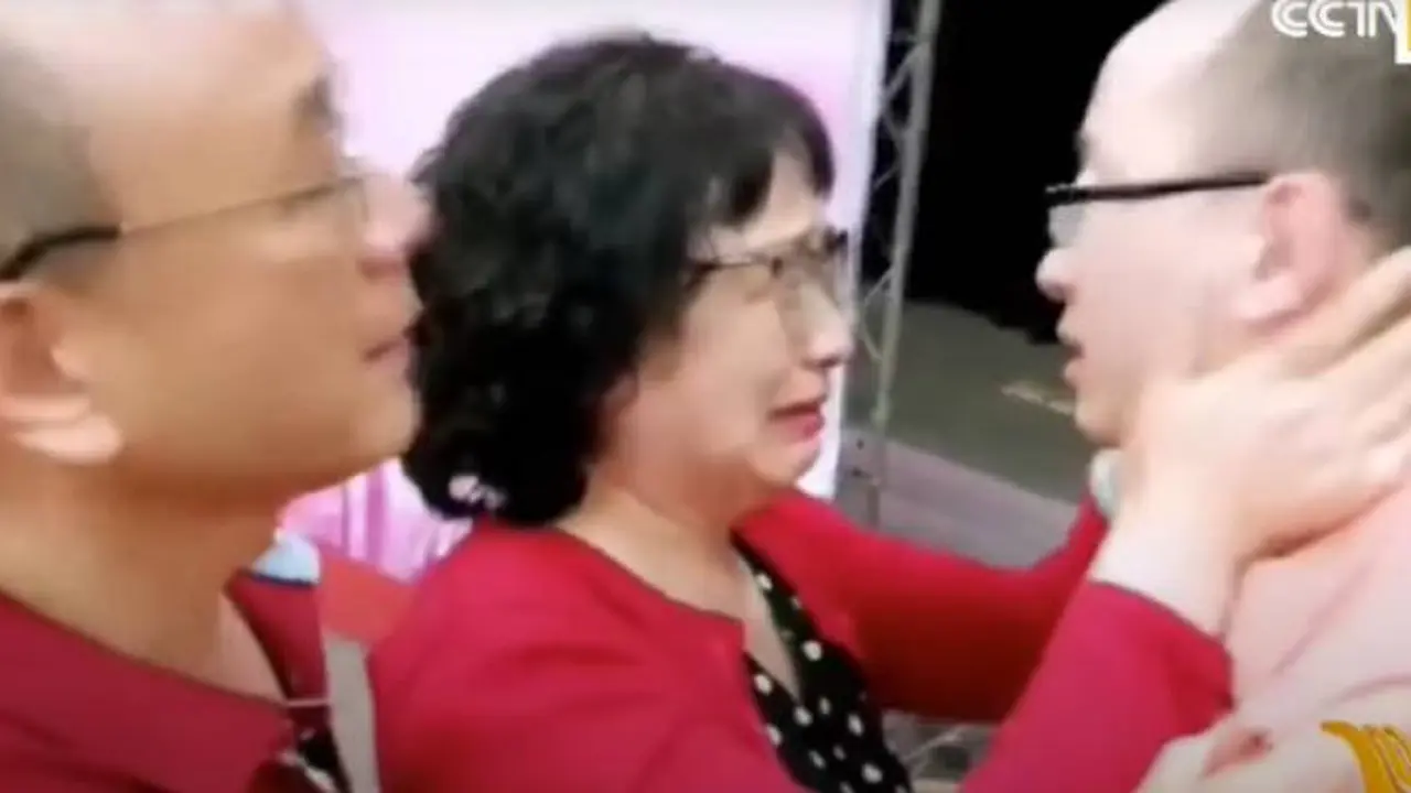Teknologi Pengenalan Wajah Pertemukan Ibu dan Anak yang Diculik 32 Tahun Lalu. Dok: YouTube